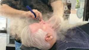 straight razor shave in west palm beach barbershop