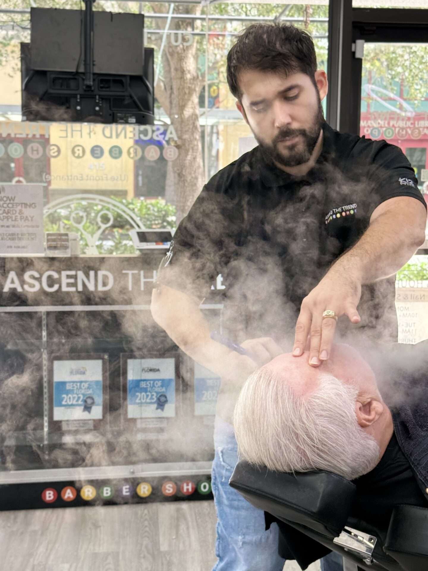 straight razor shave in west palm beach barbershop